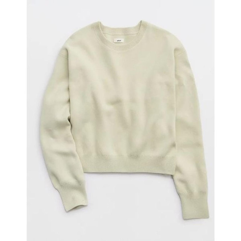 Light Cream Crewneck Knit Sweater — Classic Scoop Silhouette